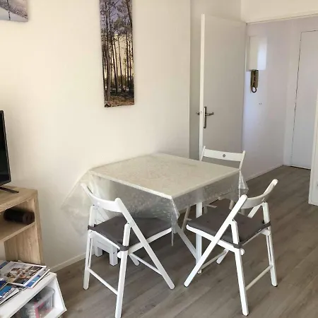 T2 Centre Avec Parking, Proche Et Commerces - Fr-1-319-21